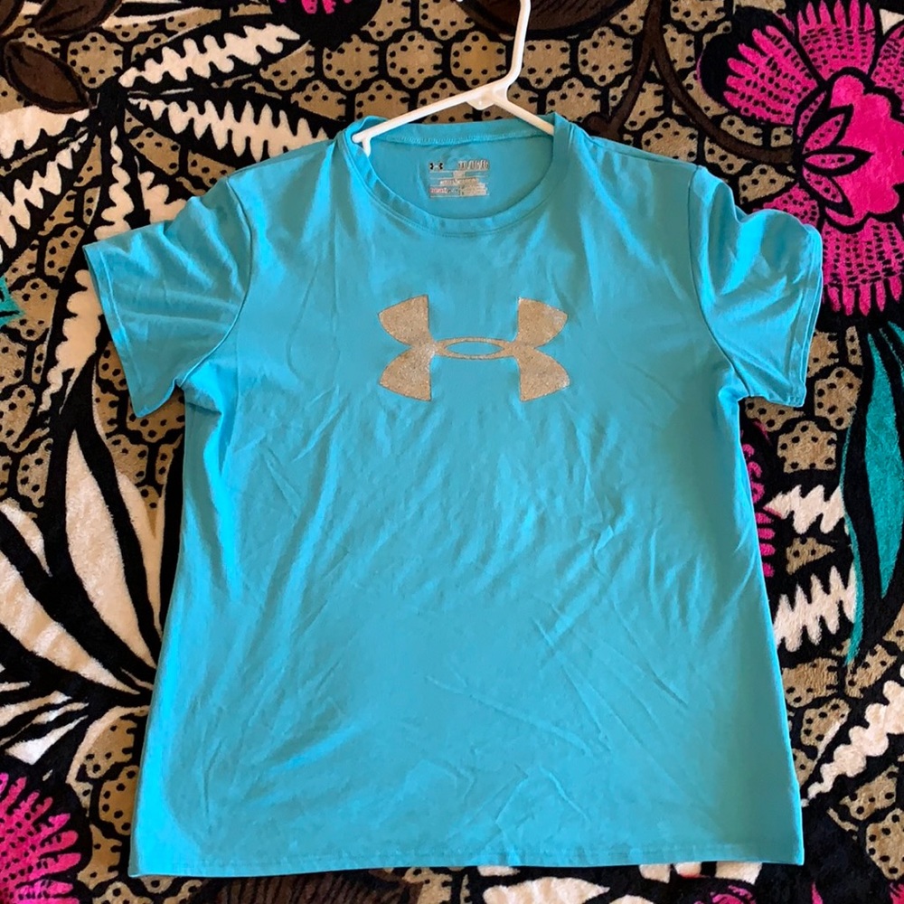 Under Armour t-shirt